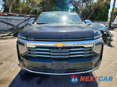 Piąte zdjęcie samochodu w środku: 2025 CHEVROLET SUBURBAN K1500 PREMIER VIN:1GNS6FRDXSR275851 - miniatura
