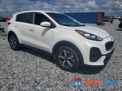 Czwarte zdjęcie samochodu z boku: 2020 KIA SPORTAGE LX VIN:KNDPM3AC3L7656038 - miniatura