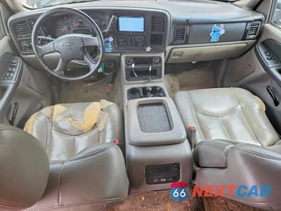 Zdjęcie 8 z 13 samochodu: 2003 CHEVROLET SUBURBAN K1500 VIN:3GNFK16Z23G289826 - miniatura