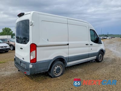 Trzecie zdjęcie samochodu z tyłu: 2018 FORD TRANSIT T-150 VIN:1FTYE1CM9JKA43217 - miniatura