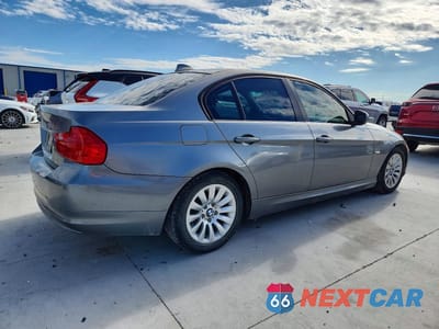 Trzecie zdjęcie samochodu z tyłu: 2009 BMW 328 I SULEV VIN:WBAPH57599NL77882 - miniatura