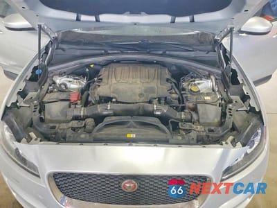 Zdjęcie 12 z 13 samochodu: 2017 JAGUAR F-PACE PREMIUM VIN:SADCJ2BV4HA898000 - miniatura