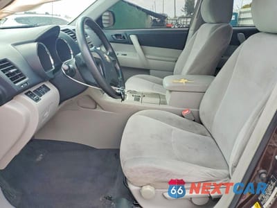 Zdjęcie 7 z 12 samochodu: 2012 TOYOTA HIGHLANDER BASE VIN:5TDZA3EH1CS017704 - miniatura