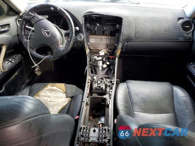 Zdjęcie 8 z 12 samochodu: 2007 LEXUS IS 350 VIN:JTHBE262575013885 - miniatura