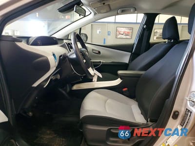 Zdjęcie 7 z 12 samochodu: 2019 TOYOTA PRIUS PRIME PLUS VIN:JTDKARFP3K3113697 - miniatura