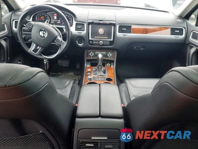 Zdjęcie 8 z 13 samochodu: 2014 VOLKSWAGEN TOUAREG V6 VIN:WVGEF9BP5ED003586 - miniatura