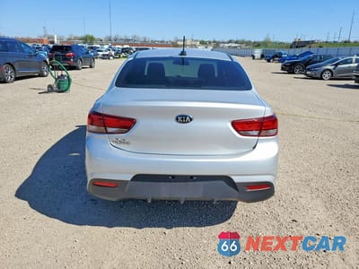 Zdjęcie 6 z 12 samochodu: 2018 KIA RIO LX VIN:3KPA24AB2JE058805 - miniatura