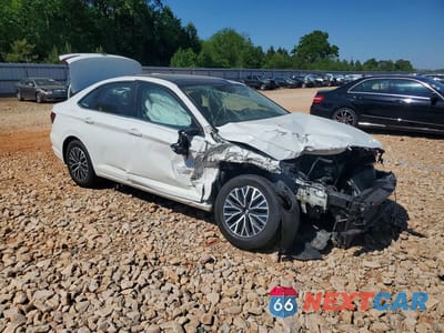 Czwarte zdjęcie samochodu z boku: 2020 VOLKSWAGEN JETTA S VIN:3VWCB7BU7LM055396 - miniatura