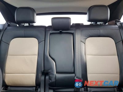 Zdjęcie 10 z 13 samochodu: 2022 FORD ESCAPE TITANIUM VIN:1FMCU9J96NUB68417 - miniatura