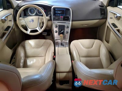 Zdjęcie 8 z 13 samochodu: 2012 VOLVO XC60 T6 VIN:YV4902DZ9C2244201 - miniatura