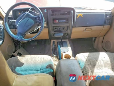 Zdjęcie 8 z 11 samochodu: 2001 JEEP GRAND CHEROKEE VIN:1J4FF48S11L508476 - miniatura