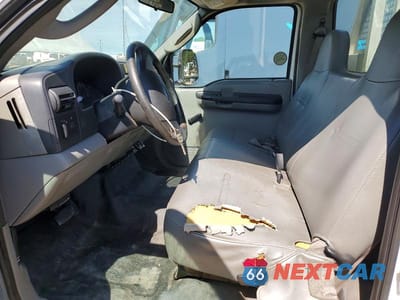 Zdjęcie 7 z 11 samochodu: 2006 FORD F350 SRW SUPER DUTY VIN:1FDSF345X6ED16771 - miniatura