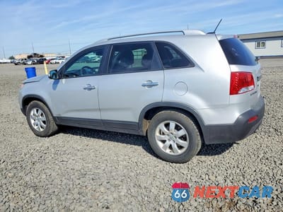 Drugie zdjęcie samochodu z przodu: 2013 KIA SORENTO LX VIN:5XYKTDA29DG411842 - miniatura