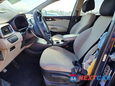 Zdjęcie 7 z 13 samochodu: 2017 KIA SORENTO LX V6 VIN:5XYPGDA54HG333433 - miniatura