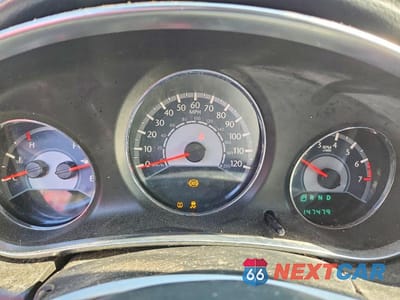 Zdjęcie 9 z 12 samochodu: 2014 CHRYSLER 200 LX VIN:1C3CCBAB2EN208329 - miniatura