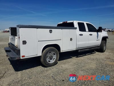 Trzecie zdjęcie samochodu z tyłu: 2015 GMC SIERRA UTILITY / SERVICE TRUCK VIN:1GD21XEG1FZ521670 - miniatura
