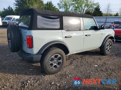Trzecie zdjęcie samochodu z tyłu: 2024 FORD BRONCO BIG BEND VIN:1FMDE7BH7RLB35417 - miniatura