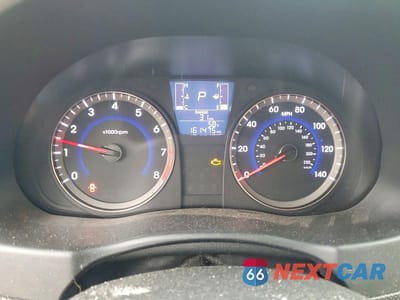 Zdjęcie 9 z 12 samochodu: 2016 HYUNDAI ACCENT SE VIN:KMHCT4AE9GU144733 - miniatura