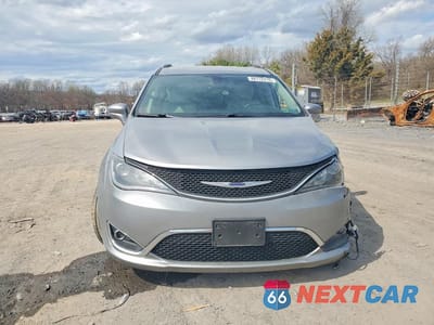 Piąte zdjęcie samochodu w środku: 2017 CHRYSLER PACIFICA TOURING L PLUS VIN:2C4RC1EGXHR585181 - miniatura