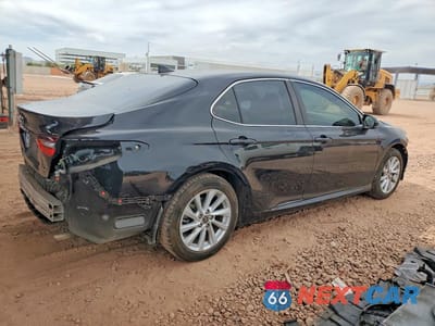 Trzecie zdjęcie samochodu z tyłu: 2021 TOYOTA CAMRY LE VIN:4T1C11AK5MU480417 - miniatura