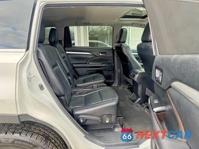 Zdjęcie 6 z 14 samochodu: 2018 TOYOTA HIGHLANDER XLE VIN:5TDJZRFH7JS537362 - miniatura