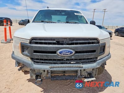 Piąte zdjęcie samochodu w środku: 2020 FORD F150 SUPER CAB VIN:1FTEX1EP0LKD31313 - miniatura