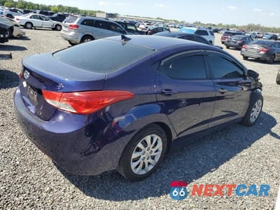 Trzecie zdjęcie samochodu z tyłu: 2012 HYUNDAI ELANTRA GLS VIN:5NPDH4AE5CH096405 - miniatura