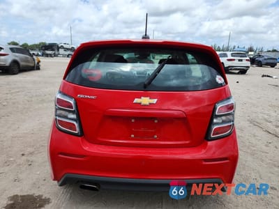 Zdjęcie 6 z 12 samochodu: 2020 CHEVROLET SONIC VIN:1G1JG6SB4L4118513 - miniatura
