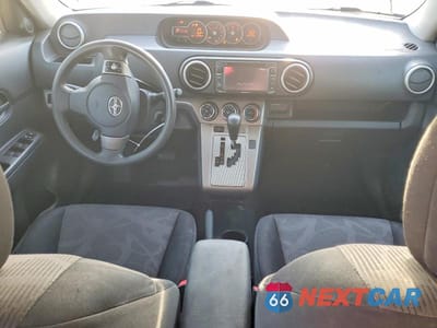Zdjęcie 8 z 12 samochodu: 2013 SCION XB BASE VIN:JTLZE4FE7DJ040602 - miniatura