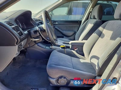 Zdjęcie 7 z 11 samochodu: 2004 HONDA CIVIC EX VIN:2HGES26794H545925 - miniatura