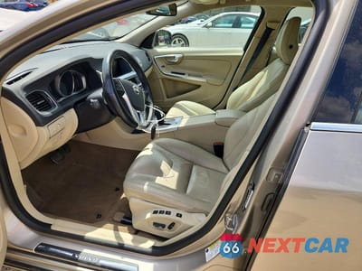 Zdjęcie 7 z 12 samochodu: 2014 VOLVO S60 T5 VIN:YV1612FSXE2287736 - miniatura