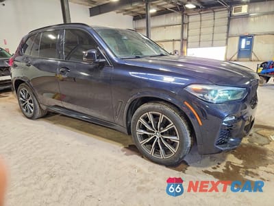 Czwarte zdjęcie samochodu z boku: 2019 BMW X5 XDRIVE40I VIN:5UXCR6C52KLK89718 - miniatura