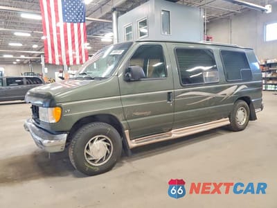 2002 FORD ECONOLINE E150 VAN 1FDRE14L12HA10880 - główne zdjęcie licytacji z USA - miniatura