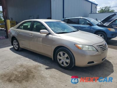 Czwarte zdjęcie samochodu z boku: 2008 TOYOTA CAMRY LE VIN:4T1BE46K38U226818 - miniatura