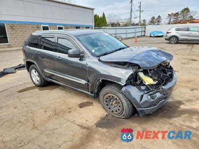 Czwarte zdjęcie samochodu z boku: 2011 JEEP GRAND CHEROKEE LAREDO VIN:1J4RR4GG0BC656458 - miniatura