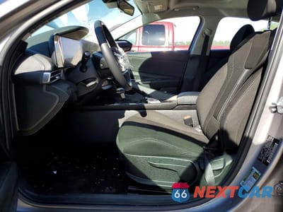 Zdjęcie 7 z 12 samochodu: 2025 HYUNDAI ELANTRA SEL VIN:KMHLS4DG4SU856169 - miniatura