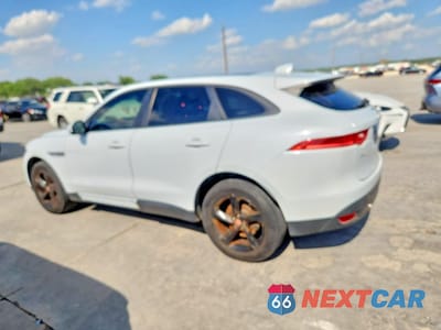 Drugie zdjęcie samochodu z przodu: 2018 JAGUAR F-PACE PREMIUM VIN:SADCJ2GX8JA236856 - miniatura