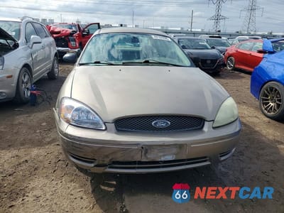 Piąte zdjęcie samochodu w środku: 2004 FORD TAURUS SES VIN:1FAFP55S44G164559 - miniatura