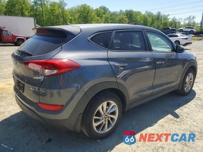 Trzecie zdjęcie samochodu z tyłu: 2018 HYUNDAI TUCSON SE VIN:KM8J2CA43JU679513 - miniatura