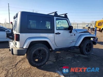 Trzecie zdjęcie samochodu z tyłu: 2009 JEEP WRANGLER SAHARA VIN:1J4FA54119L701529 - miniatura