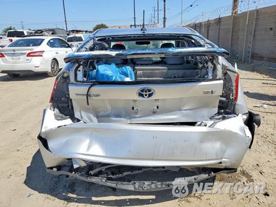 Zdjęcie 6 z 13 samochodu: 2011 TOYOTA PRIUS FOUR VIN:JTDKN3DU7B0263419 - miniatura