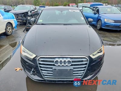 Piąte zdjęcie samochodu w środku: 2015 AUDI A3 PREMIUM VIN:WAUBFGFF4F1089826 - miniatura