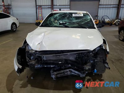 Piąte zdjęcie samochodu w środku: 2023 KIA FORTE GT VIN:3KPF44AC2PE511967 - miniatura