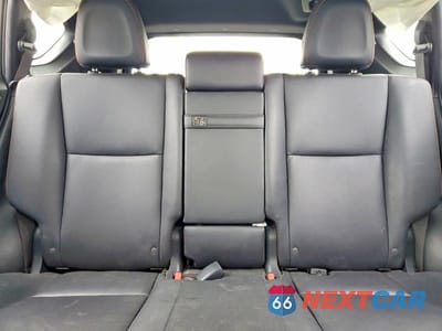Zdjęcie 10 z 13 samochodu: 2018 TOYOTA RAV4 HV SE VIN:JTMJJREV9JD199442 - miniatura