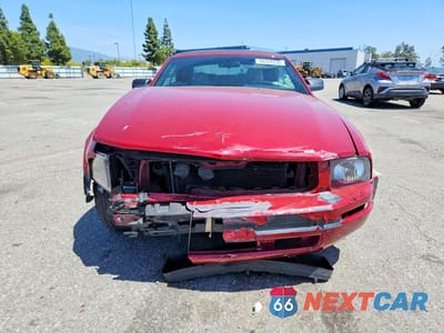 Piąte zdjęcie samochodu w środku: 2008 FORD MUSTANG VIN:1ZVHT84N185131528 - miniatura