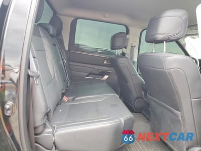 Zdjęcie 10 z 12 samochodu: 2024 TOYOTA TUNDRA CREWMAX LIMITED VIN:5TFJA5DB9RX165625 - miniatura