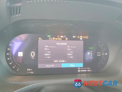 Zdjęcie 9 z 13 samochodu: 2024 VOLVO XC60 VIN:YV4H60DL4R1763178 - miniatura