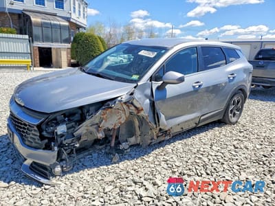 2023 KIA SPORTAGE LX KNDPUCAF0P7039096 - główne zdjęcie licytacji z USA - miniatura