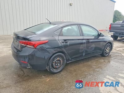 Trzecie zdjęcie samochodu z tyłu: 2019 HYUNDAI ACCENT SE VIN:3KPC24A39KE073109 - miniatura