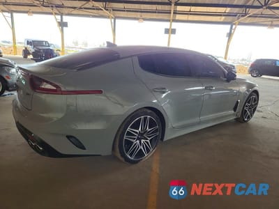 Trzecie zdjęcie samochodu z tyłu: 2019 KIA STINGER GT1 VIN:KNAE45LC6K6054557 - miniatura